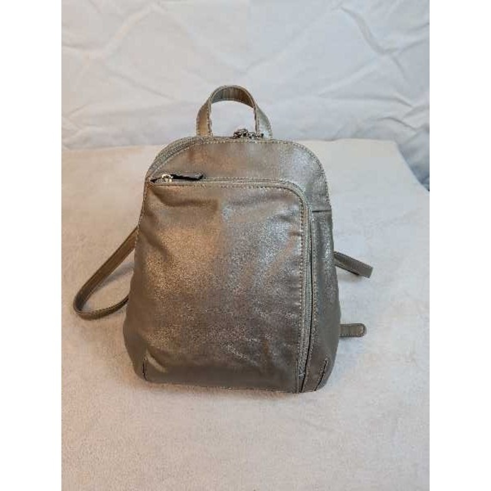 Bellerose Metallic Backpack Purse Fashionable Everyday Chic - Picture 2 of 9